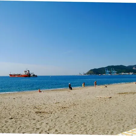 La Dama Sul Mare *